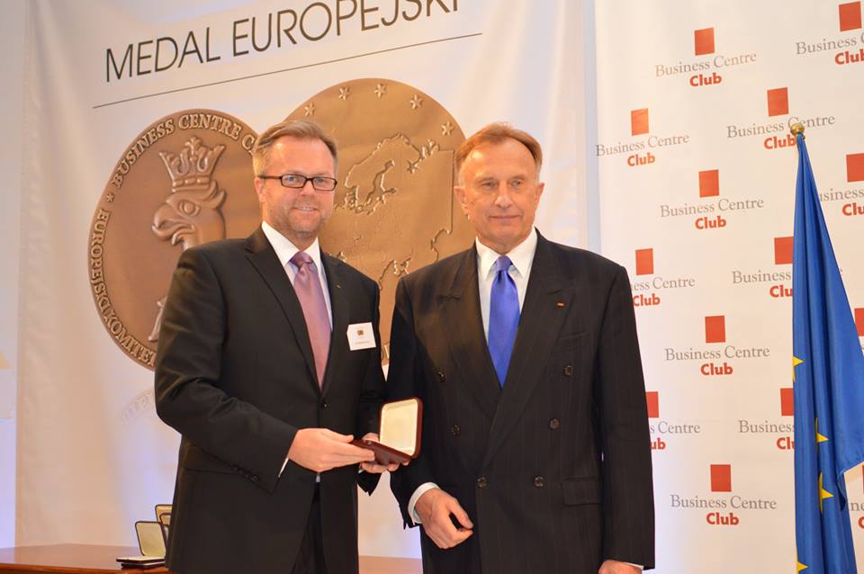 MEDAL EUROPEJSKI DLA PROJEKTU ŻÓŁWIA — archiwum VSA Trader