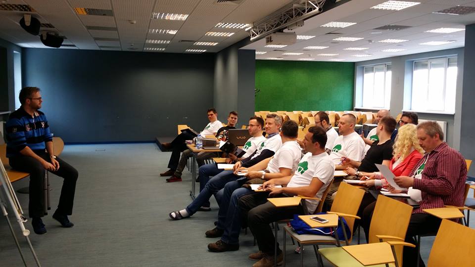 ZJAZD ABSOLWENTÓW PIERWSZEJ GRUPY ŻÓŁWIA — archiwum VSA Trader